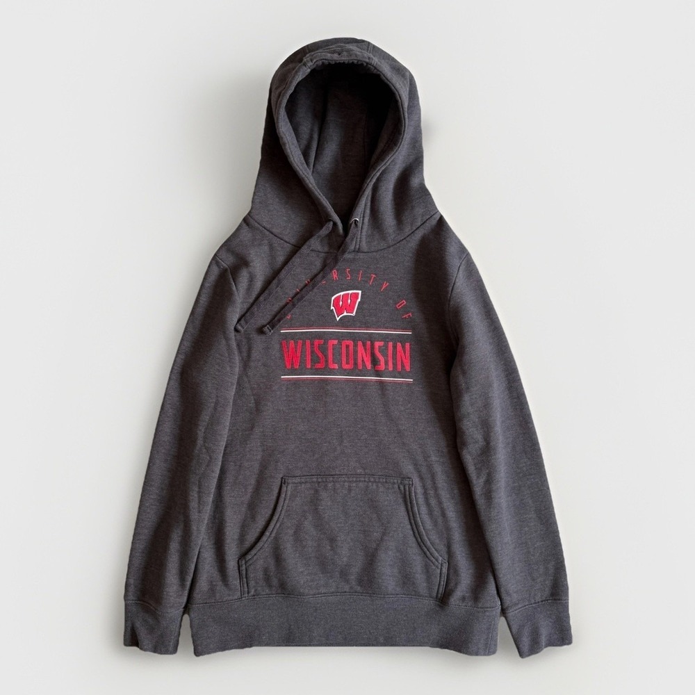 WI Wisconsin Badgers Hoodie Sweatshirt S‎ Gray Graphic Logo Classic Sporty Comfy